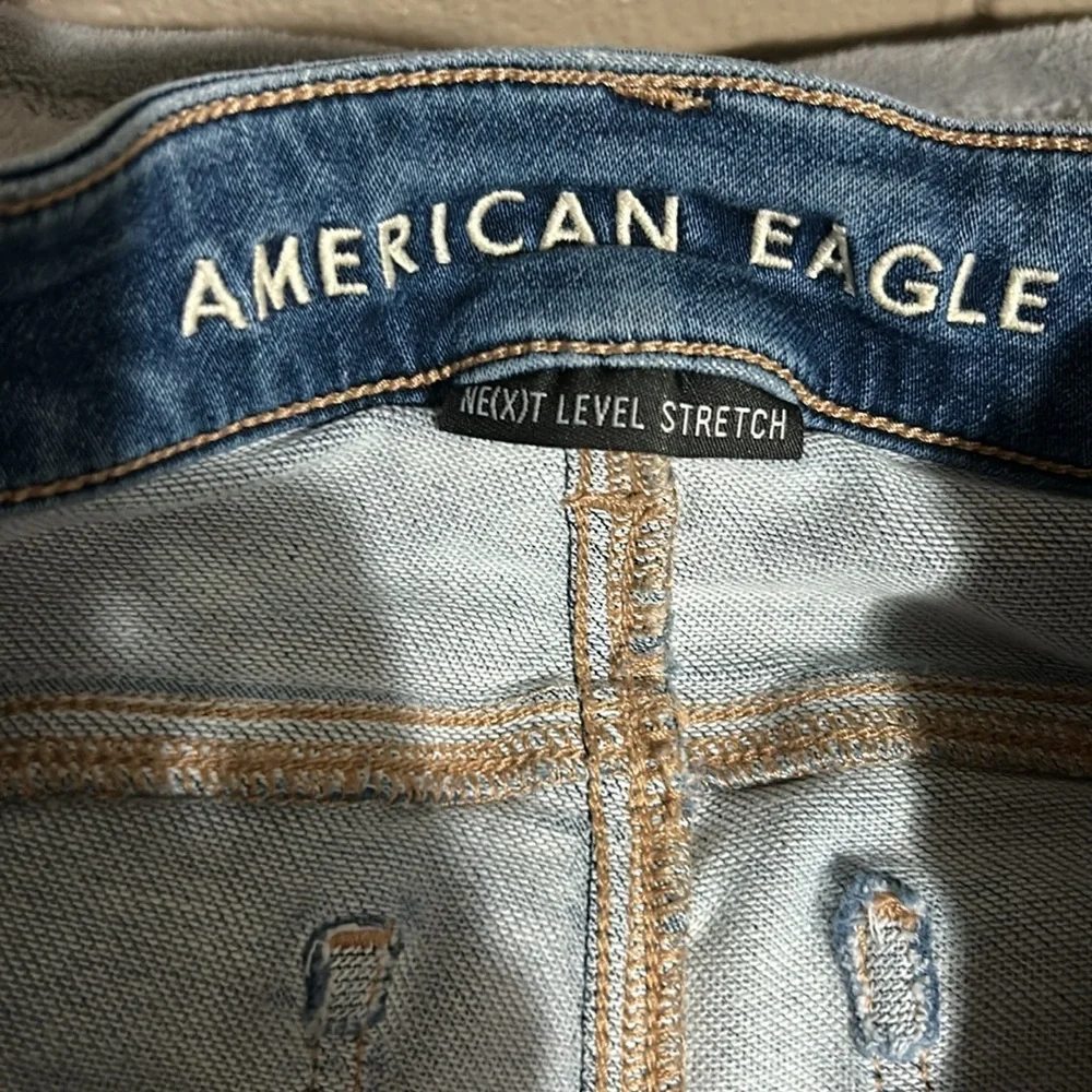 American Eagle Outfitters Women's Blue Jeans - Picture 2 of 6
